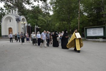 Молебен  в годовщину памяти расстрела святой Царской Семьи