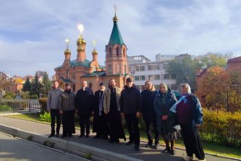 Участники всероссийской сетевой научной конференции посетили Иннокентьевский храм
